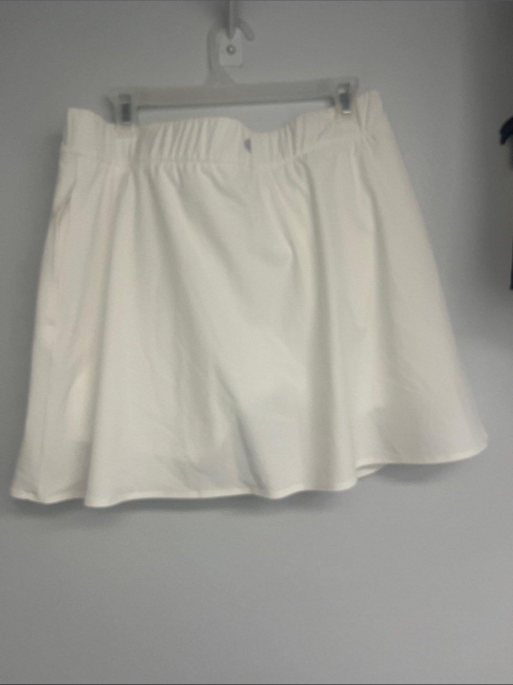 T by Talbots Cream Athletic skort with Elastic Waist - Picture 3 of 3